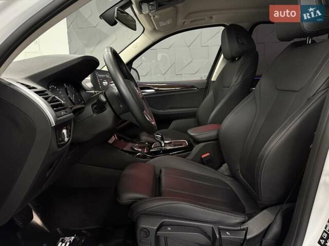 Білий БМВ Х3, об'ємом двигуна 2 л та пробігом 24 тис. км за 49900 $, фото 40 на Automoto.ua