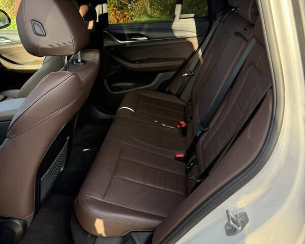 Белый БМВ Х3, объемом двигателя 2.99 л и пробегом 9 тыс. км за 75500 $, фото 20 на Automoto.ua