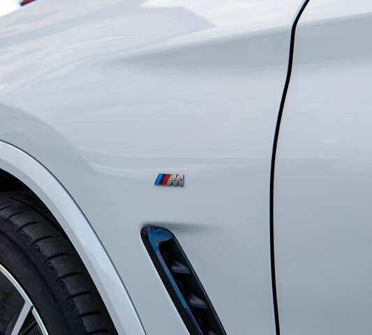 Білий БМВ Х3, об'ємом двигуна 0 л та пробігом 25 тис. км за 49500 $, фото 9 на Automoto.ua