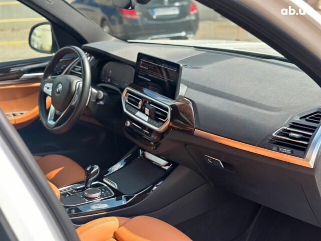 Білий БМВ Х3, об'ємом двигуна 2 л та пробігом 44 тис. км за 42990 $, фото 35 на Automoto.ua