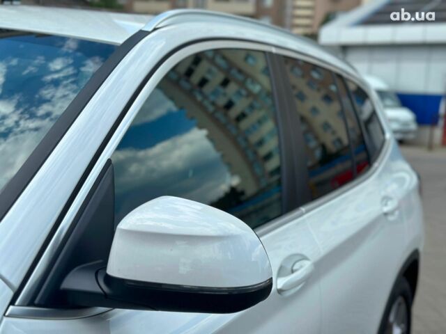 Білий БМВ Х3, об'ємом двигуна 2 л та пробігом 44 тис. км за 42990 $, фото 12 на Automoto.ua