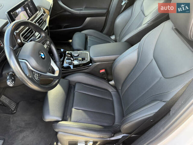 Белый БМВ Х3, объемом двигателя 2 л и пробегом 78 тыс. км за 36900 $, фото 14 на Automoto.ua