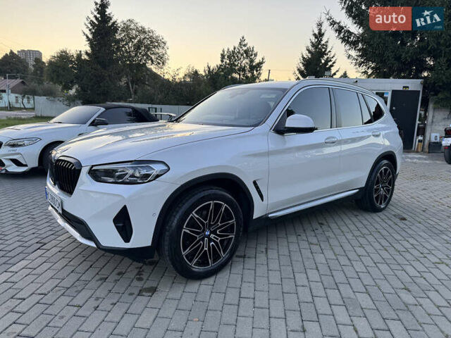 Белый БМВ Х3, объемом двигателя 2 л и пробегом 68 тыс. км за 42500 $, фото 2 на Automoto.ua