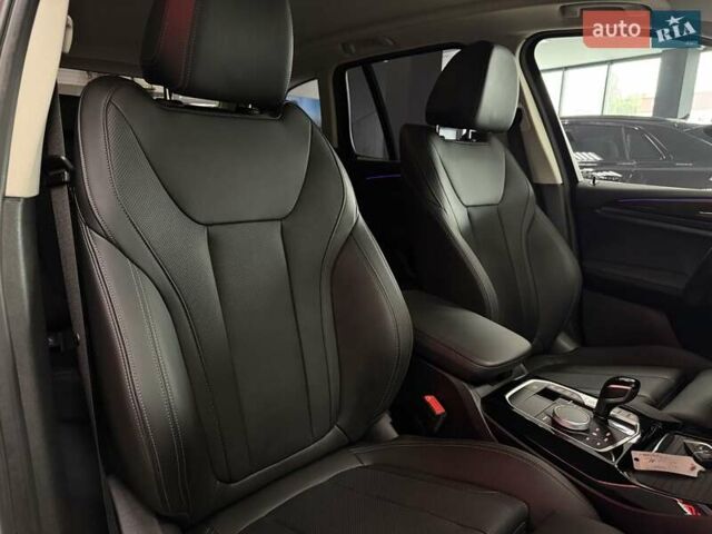Білий БМВ Х3, об'ємом двигуна 2 л та пробігом 24 тис. км за 49900 $, фото 54 на Automoto.ua