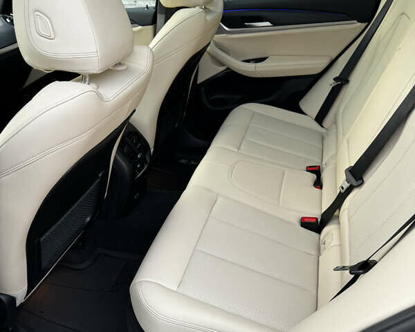 Белый БМВ Х3, объемом двигателя 2 л и пробегом 16 тыс. км за 45600 $, фото 16 на Automoto.ua