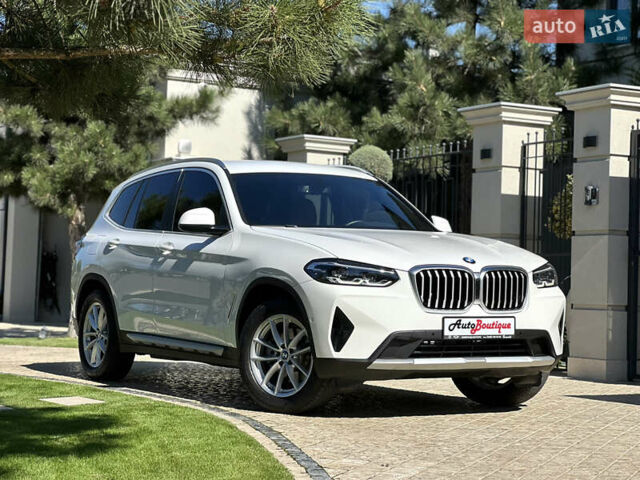 Білий БМВ Х3, об'ємом двигуна 2 л та пробігом 35 тис. км за 55000 $, фото 19 на Automoto.ua
