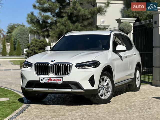 Білий БМВ Х3, об'ємом двигуна 2 л та пробігом 35 тис. км за 55000 $, фото 4 на Automoto.ua