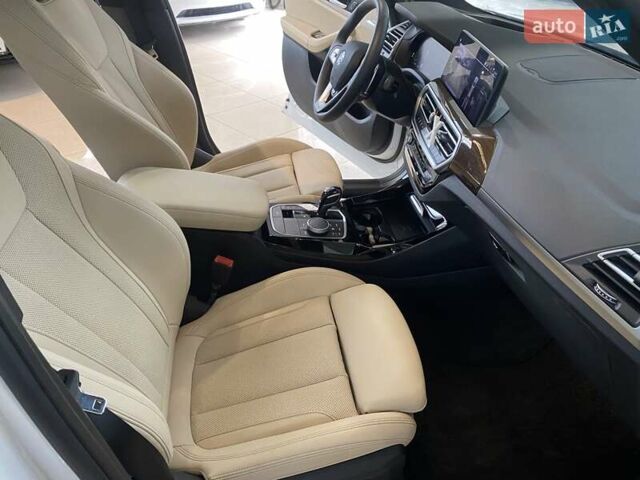 Белый БМВ Х3, объемом двигателя 2 л и пробегом 5 тыс. км за 46500 $, фото 44 на Automoto.ua