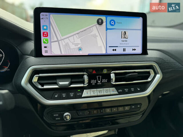 Білий БМВ Х3, об'ємом двигуна 2 л та пробігом 15 тис. км за 46800 $, фото 35 на Automoto.ua