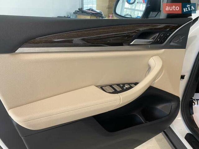 Белый БМВ Х3, объемом двигателя 2 л и пробегом 5 тыс. км за 46500 $, фото 50 на Automoto.ua