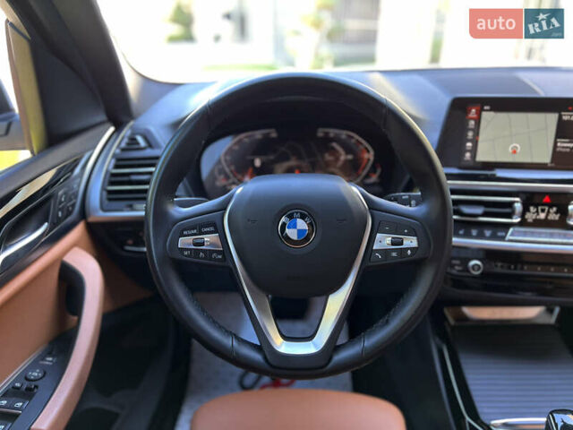 Білий БМВ Х3, об'ємом двигуна 2 л та пробігом 35 тис. км за 55000 $, фото 35 на Automoto.ua