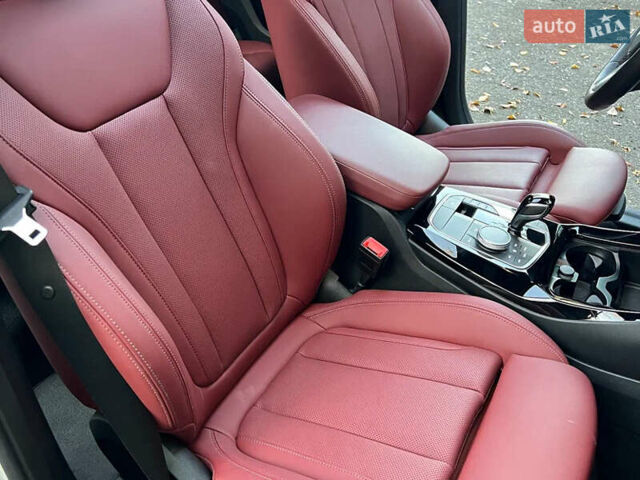 Белый БМВ Х3, объемом двигателя 2 л и пробегом 34 тыс. км за 35500 $, фото 12 на Automoto.ua