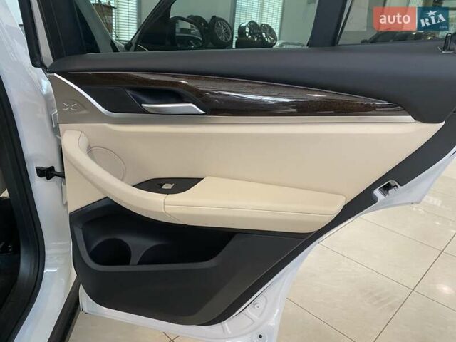 Белый БМВ Х3, объемом двигателя 2 л и пробегом 5 тыс. км за 46500 $, фото 52 на Automoto.ua