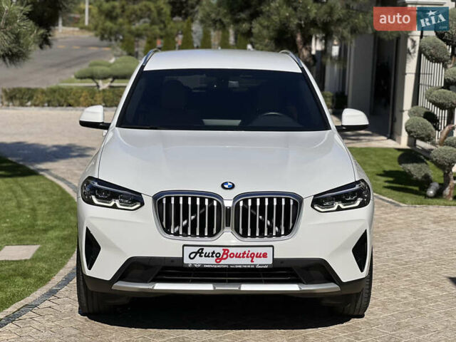Білий БМВ Х3, об'ємом двигуна 2 л та пробігом 35 тис. км за 55000 $, фото 1 на Automoto.ua