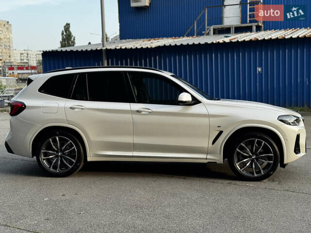 Білий БМВ Х3, об'ємом двигуна 2 л та пробігом 15 тис. км за 46800 $, фото 3 на Automoto.ua