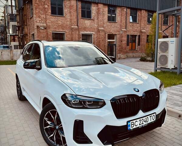 Белый БМВ Х3, объемом двигателя 3 л и пробегом 17 тыс. км за 56500 $, фото 1 на Automoto.ua
