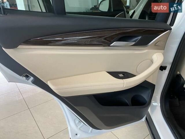 Белый БМВ Х3, объемом двигателя 2 л и пробегом 5 тыс. км за 46500 $, фото 51 на Automoto.ua
