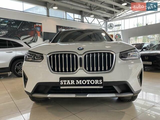 Белый БМВ Х3, объемом двигателя 2 л и пробегом 5 тыс. км за 46500 $, фото 6 на Automoto.ua