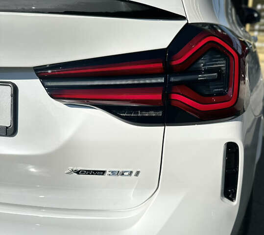 Білий БМВ Х3, об'ємом двигуна 2 л та пробігом 4 тис. км за 54600 $, фото 11 на Automoto.ua