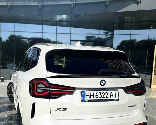 Білий БМВ Х3, об'ємом двигуна 2 л та пробігом 4 тис. км за 54600 $, фото 4 на Automoto.ua