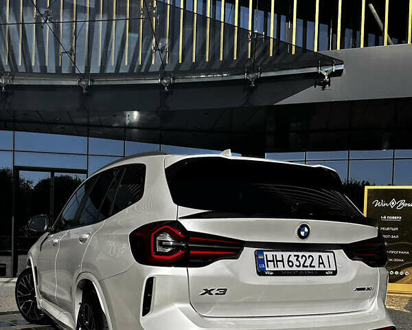Білий БМВ Х3, об'ємом двигуна 2 л та пробігом 4 тис. км за 54600 $, фото 2 на Automoto.ua