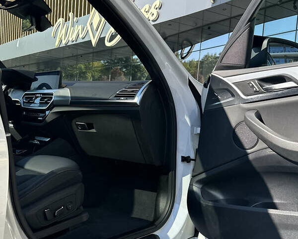 Білий БМВ Х3, об'ємом двигуна 2 л та пробігом 4 тис. км за 54600 $, фото 13 на Automoto.ua