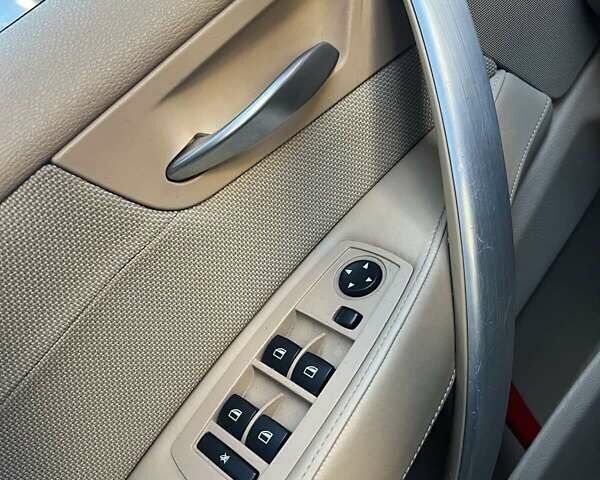 Бежевий БМВ Х3, об'ємом двигуна 2.5 л та пробігом 138 тис. км за 9370 $, фото 14 на Automoto.ua