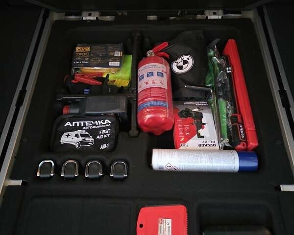 Бежевий БМВ Х3, об'ємом двигуна 2 л та пробігом 187 тис. км за 13900 $, фото 25 на Automoto.ua