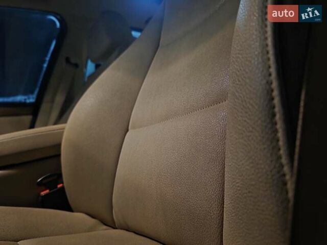 Бежевий БМВ Х3, об'ємом двигуна 2 л та пробігом 187 тис. км за 13900 $, фото 19 на Automoto.ua