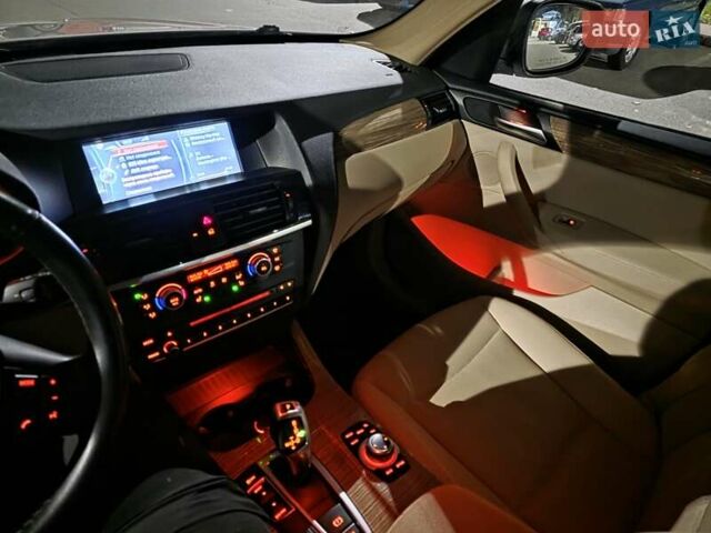 Бежевий БМВ Х3, об'ємом двигуна 2 л та пробігом 187 тис. км за 13900 $, фото 12 на Automoto.ua