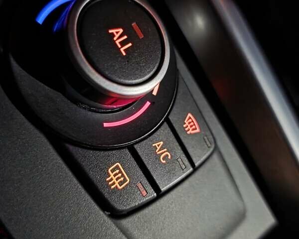 Бежевий БМВ Х3, об'ємом двигуна 2 л та пробігом 187 тис. км за 13900 $, фото 18 на Automoto.ua