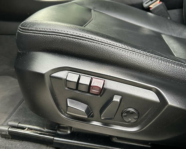 Бежевий БМВ Х3, об'ємом двигуна 2 л та пробігом 148 тис. км за 27500 $, фото 11 на Automoto.ua