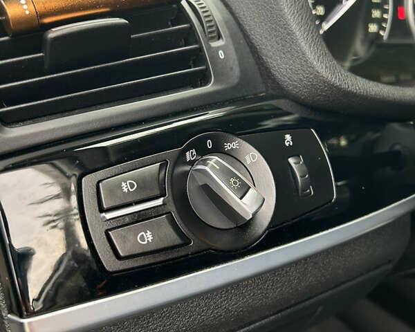 Бежевий БМВ Х3, об'ємом двигуна 2 л та пробігом 148 тис. км за 27500 $, фото 15 на Automoto.ua