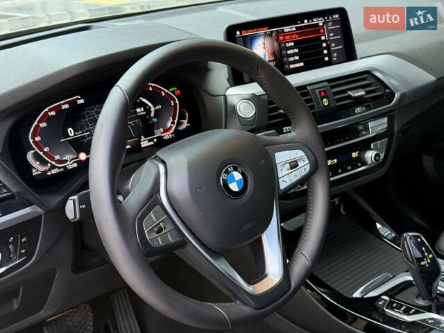 Бежевый БМВ Х3, объемом двигателя 2 л и пробегом 189 тыс. км за 40500 $, фото 9 на Automoto.ua