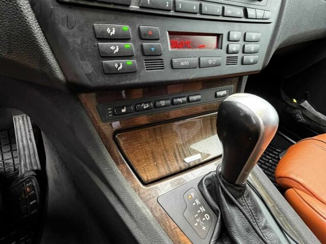 Чорний БМВ Х3, об'ємом двигуна 3 л та пробігом 335 тис. км за 6000 $, фото 7 на Automoto.ua