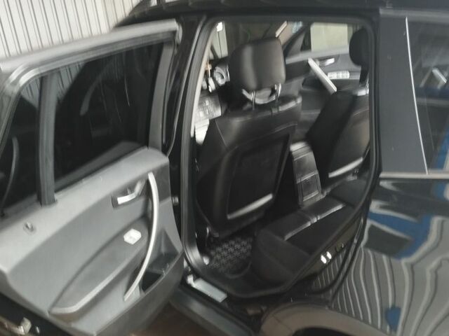 Чорний БМВ Х3, об'ємом двигуна 2 л та пробігом 300 тис. км за 3700 $, фото 5 на Automoto.ua