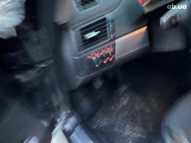 Чорний БМВ Х3, об'ємом двигуна 2 л та пробігом 255 тис. км за 9690 $, фото 20 на Automoto.ua