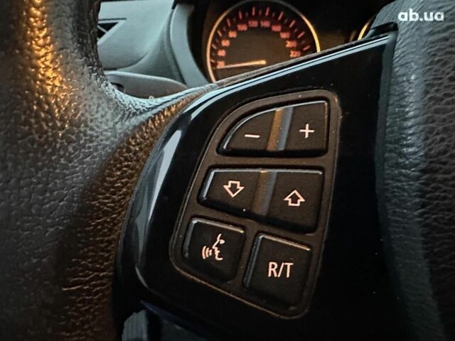 Чорний БМВ Х3, об'ємом двигуна 2 л та пробігом 255 тис. км за 9690 $, фото 24 на Automoto.ua