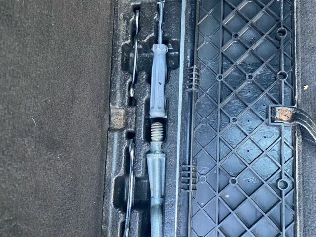 Черный БМВ Х3, объемом двигателя 3 л и пробегом 460 тыс. км за 4700 $, фото 17 на Automoto.ua