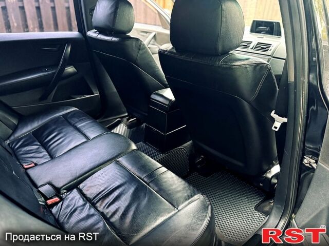 Чорний БМВ Х3, об'ємом двигуна 2.5 л та пробігом 277 тис. км за 7400 $, фото 13 на Automoto.ua