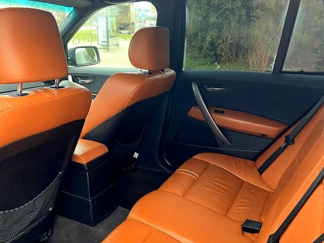 Черный БМВ Х3, объемом двигателя 3 л и пробегом 313 тыс. км за 5500 $, фото 4 на Automoto.ua