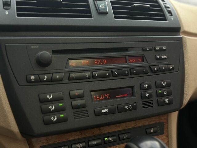 Чорний БМВ Х3, об'ємом двигуна 3 л та пробігом 248 тис. км за 8500 $, фото 16 на Automoto.ua