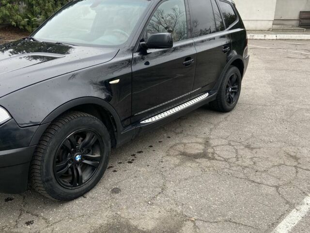Чорний БМВ Х3, об'ємом двигуна 3 л та пробігом 313 тис. км за 5500 $, фото 2 на Automoto.ua