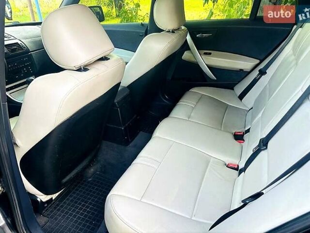 Чорний БМВ Х3, об'ємом двигуна 3 л та пробігом 195 тис. км за 8999 $, фото 3 на Automoto.ua