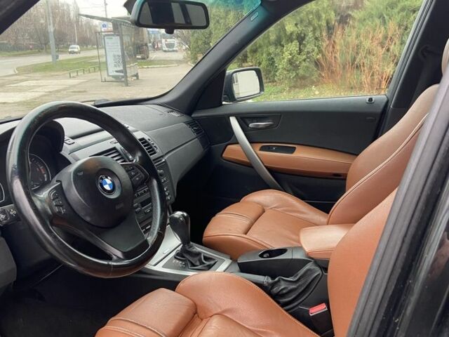 Чорний БМВ Х3, об'ємом двигуна 3 л та пробігом 313 тис. км за 5500 $, фото 5 на Automoto.ua
