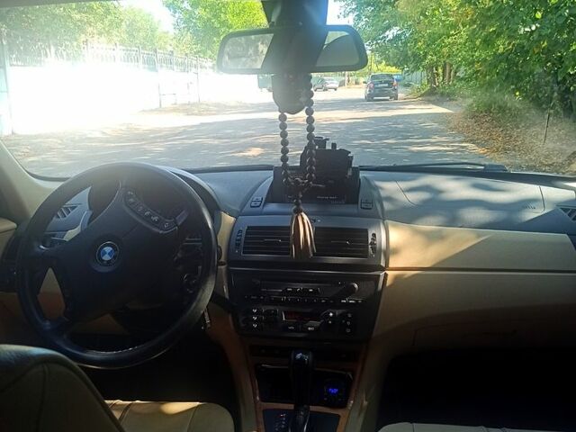 Черный БМВ Х3, объемом двигателя 3 л и пробегом 200 тыс. км за 8800 $, фото 8 на Automoto.ua