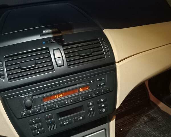 Черный БМВ Х3, объемом двигателя 2 л и пробегом 335 тыс. км за 7500 $, фото 6 на Automoto.ua