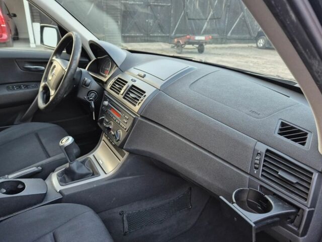 Черный БМВ Х3, объемом двигателя 2 л и пробегом 148 тыс. км за 2650 $, фото 6 на Automoto.ua