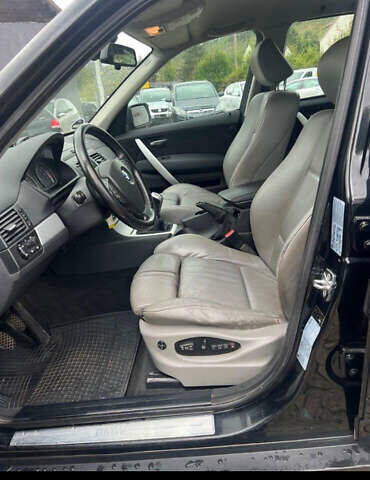 Чорний БМВ Х3, об'ємом двигуна 2 л та пробігом 251 тис. км за 7800 $, фото 1 на Automoto.ua