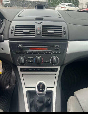 Чорний БМВ Х3, об'ємом двигуна 2 л та пробігом 251 тис. км за 7800 $, фото 2 на Automoto.ua